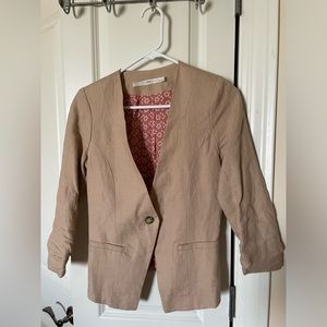 Gibson Beige/Tan Blazer with Floral Print Interior size Small